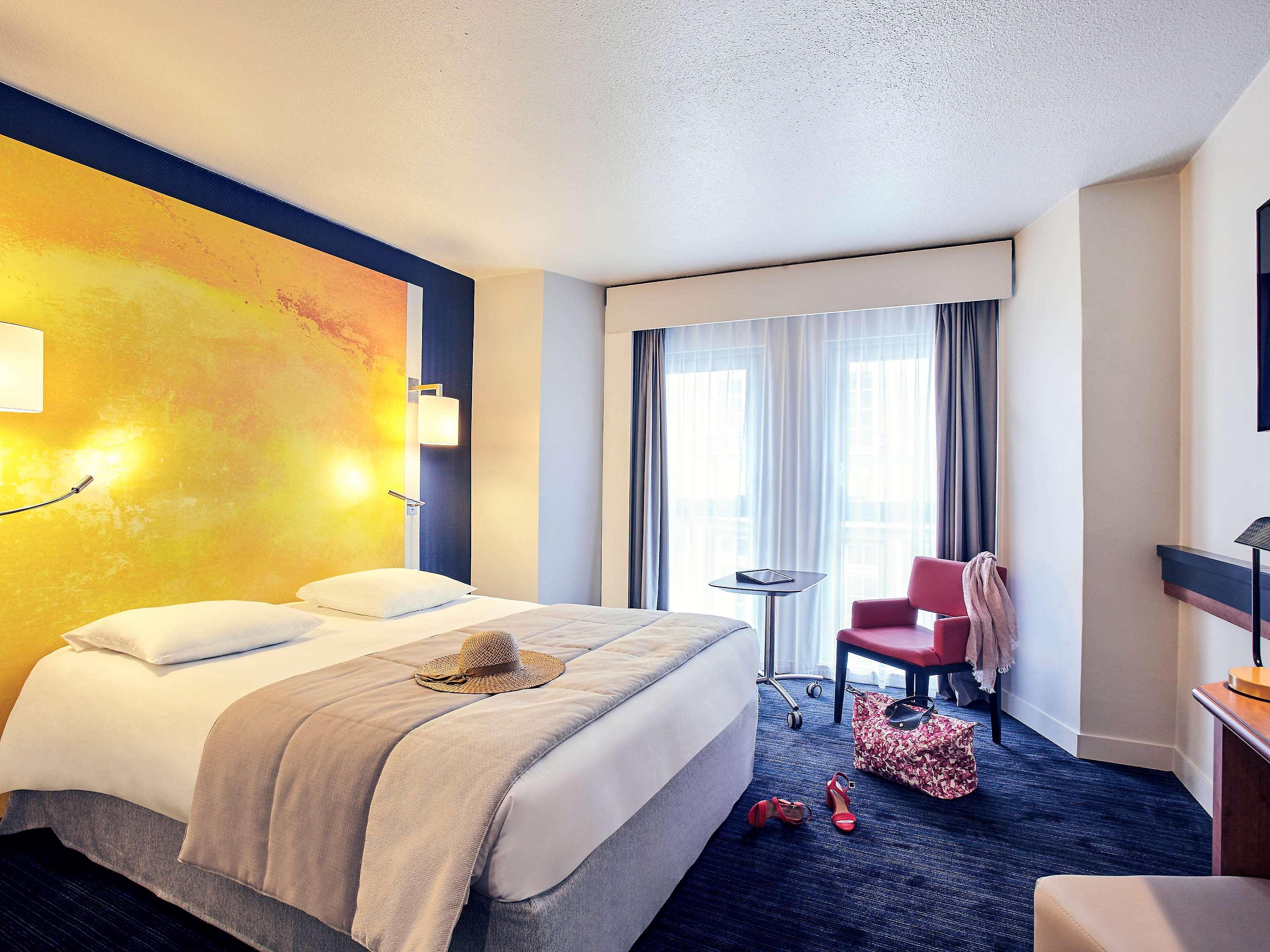 Hotel Mercure Centre Cathedrale 4*