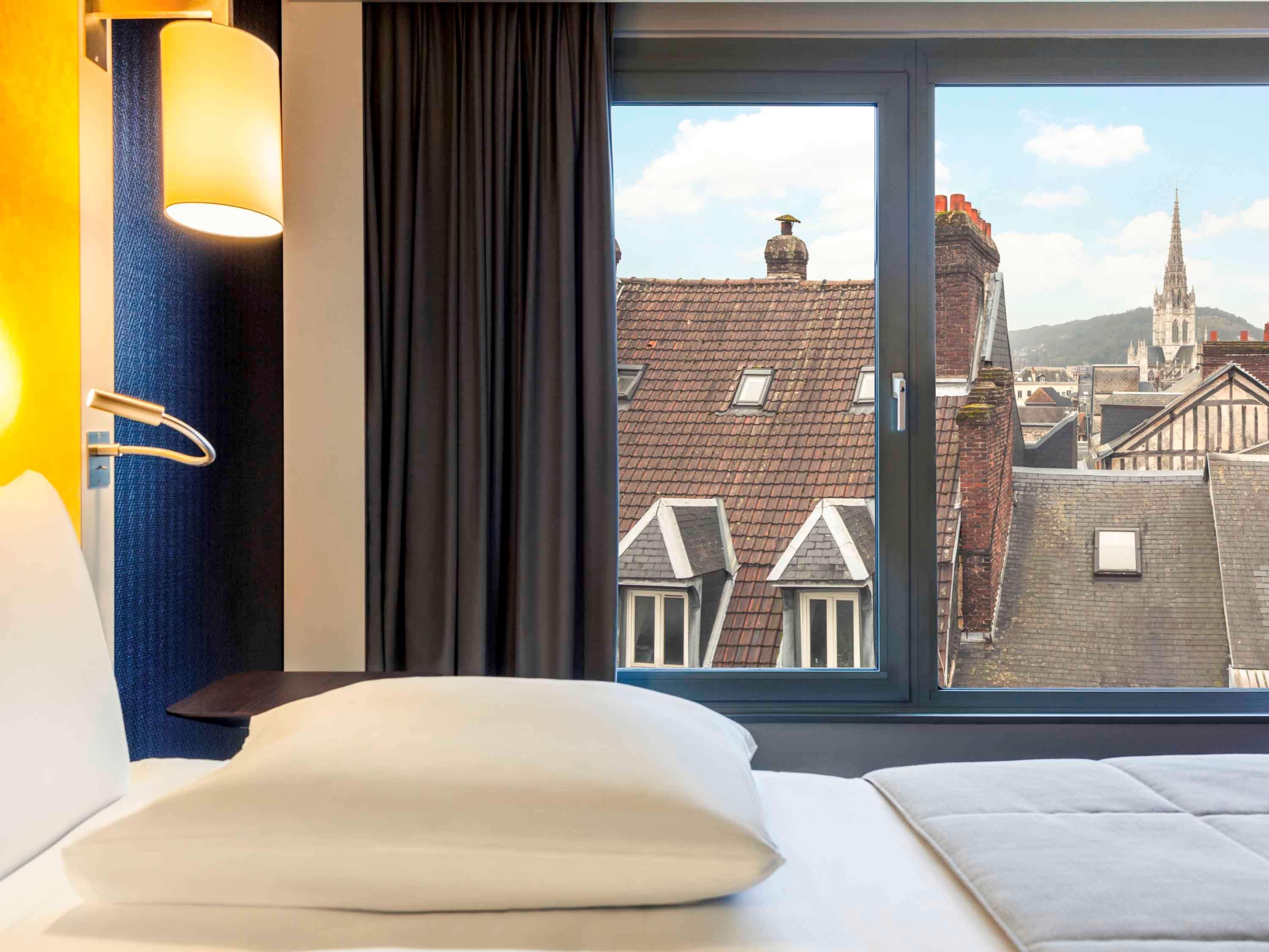 Hotel Mercure Centre Cathedrale 4*